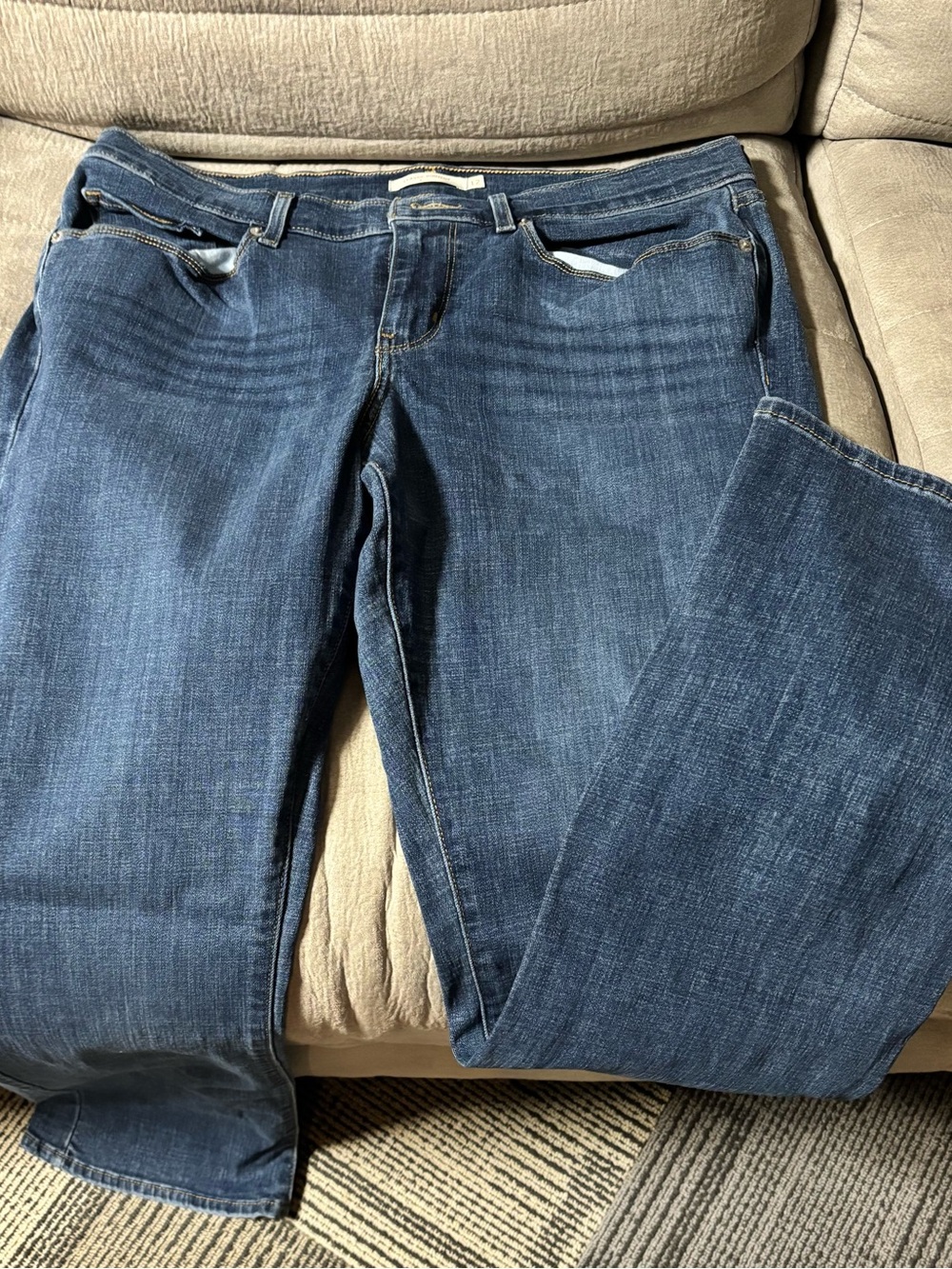 Levi's Women's Bootcut Jeans in Dark Blue Wash